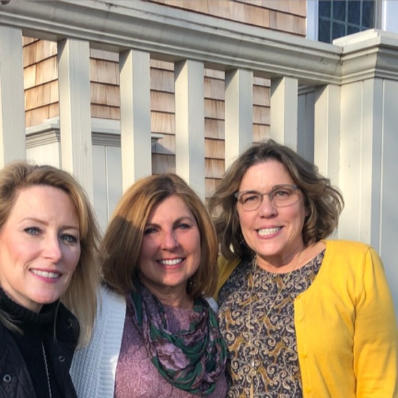 Meet your Posher, Michele - Picture 1 of 1